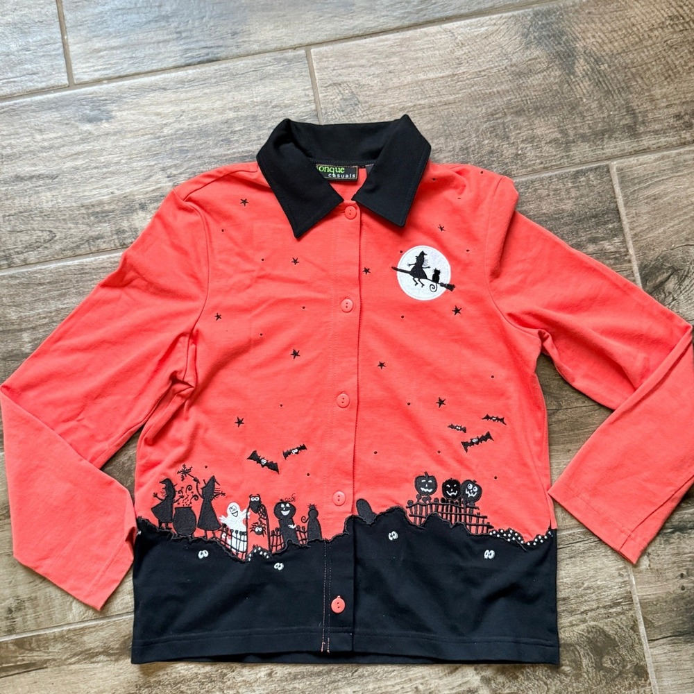 Onque Casuals Kitschy Halloween Embroidered Night Button Down Shirt,Orange, S